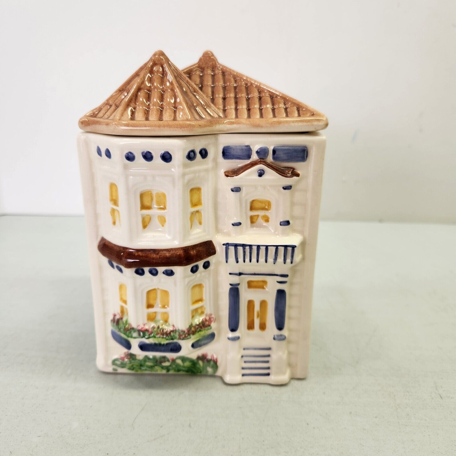 Vtg Avon Townhouse Canister Collection B Ceramic Handpainted Excellent Condition