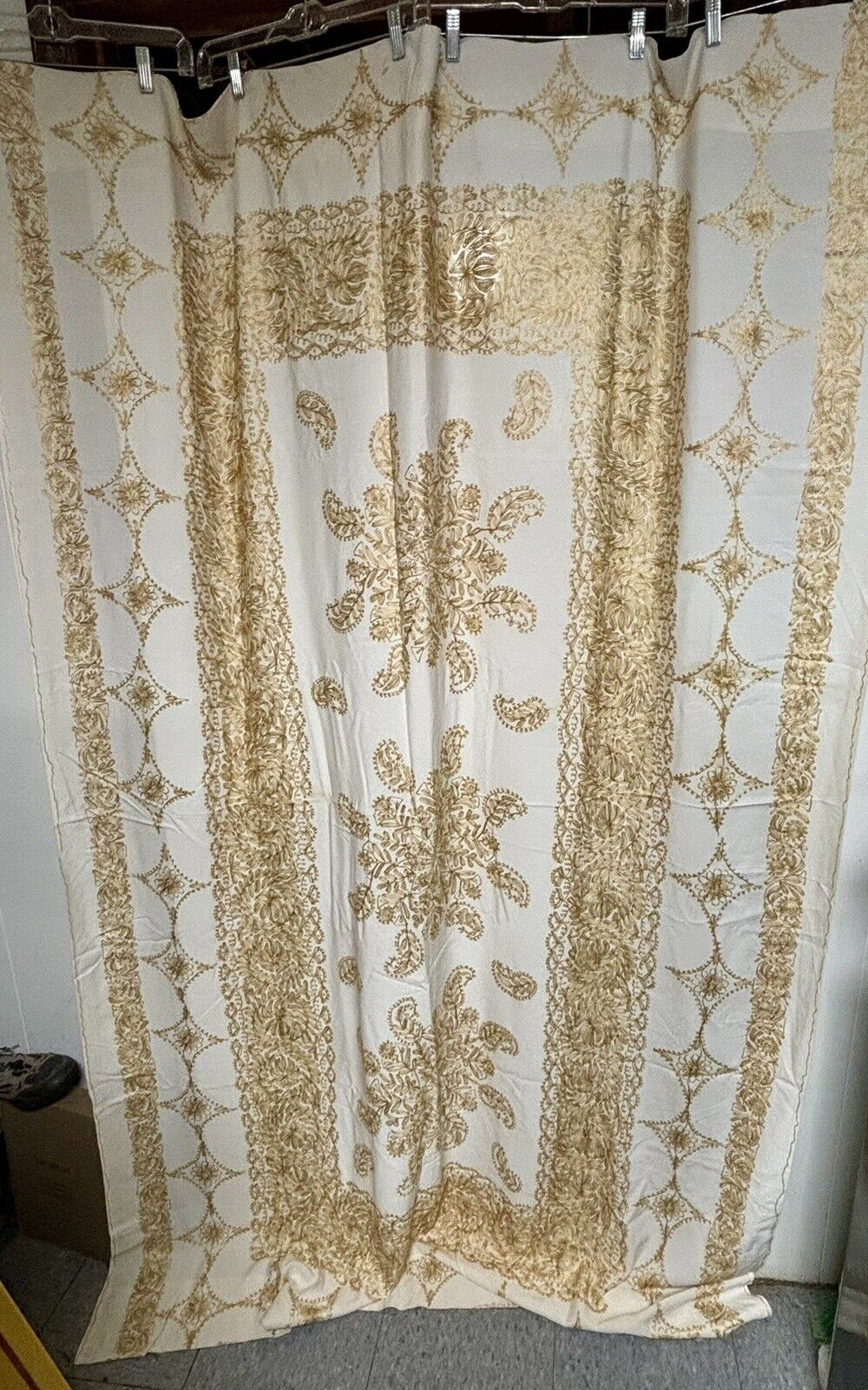 Linen Tablecloth with Gold Embroidery, 57\