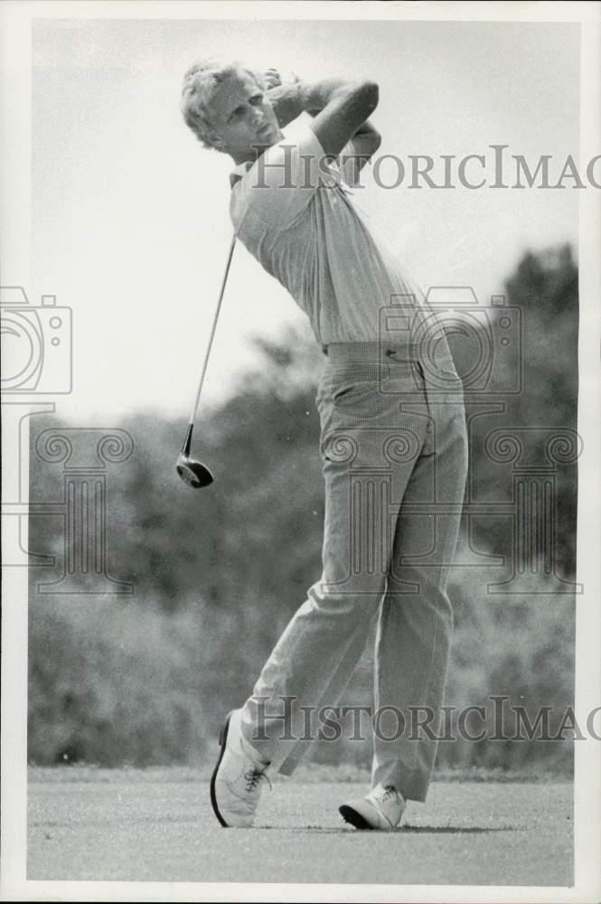 1980 Press Photo Golfer Jack Nicklaus Completes Swing on Course - afa18630
