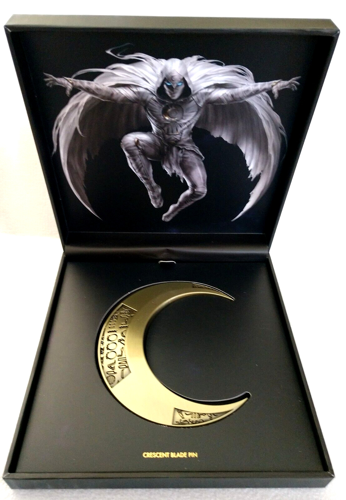Marvel Studios Moon Knight Crescent Moon Blade Pin Prop New Box LE