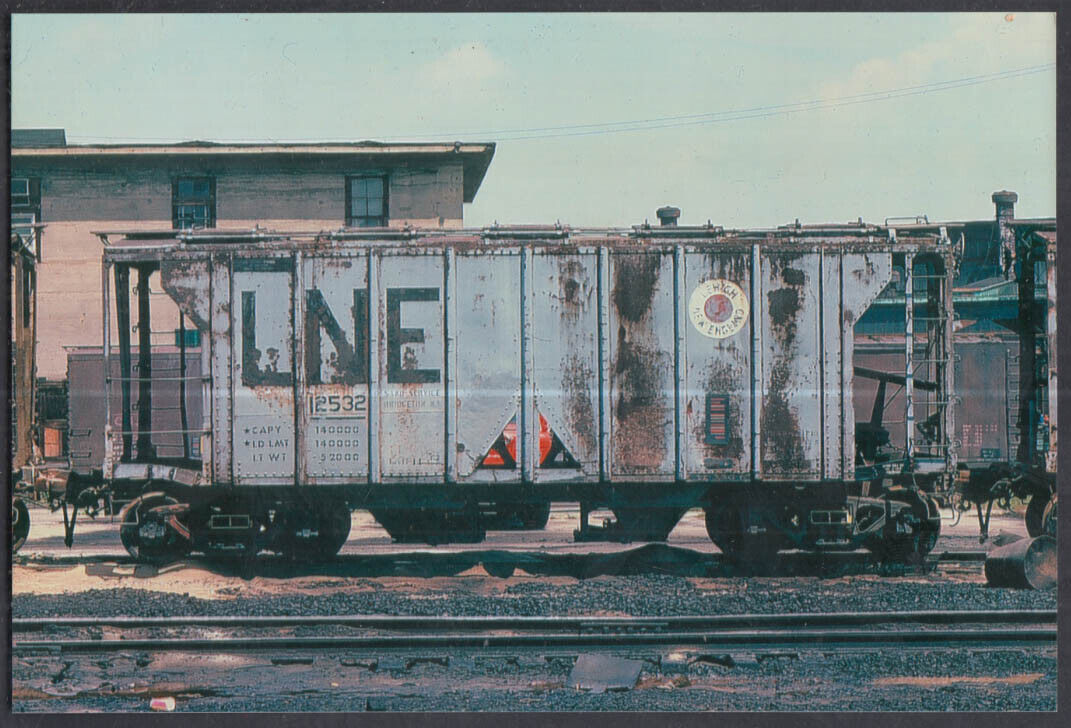 Lehigh New England Railroad color photo: Hopper #12532 Sand Service Bridgeton NJ