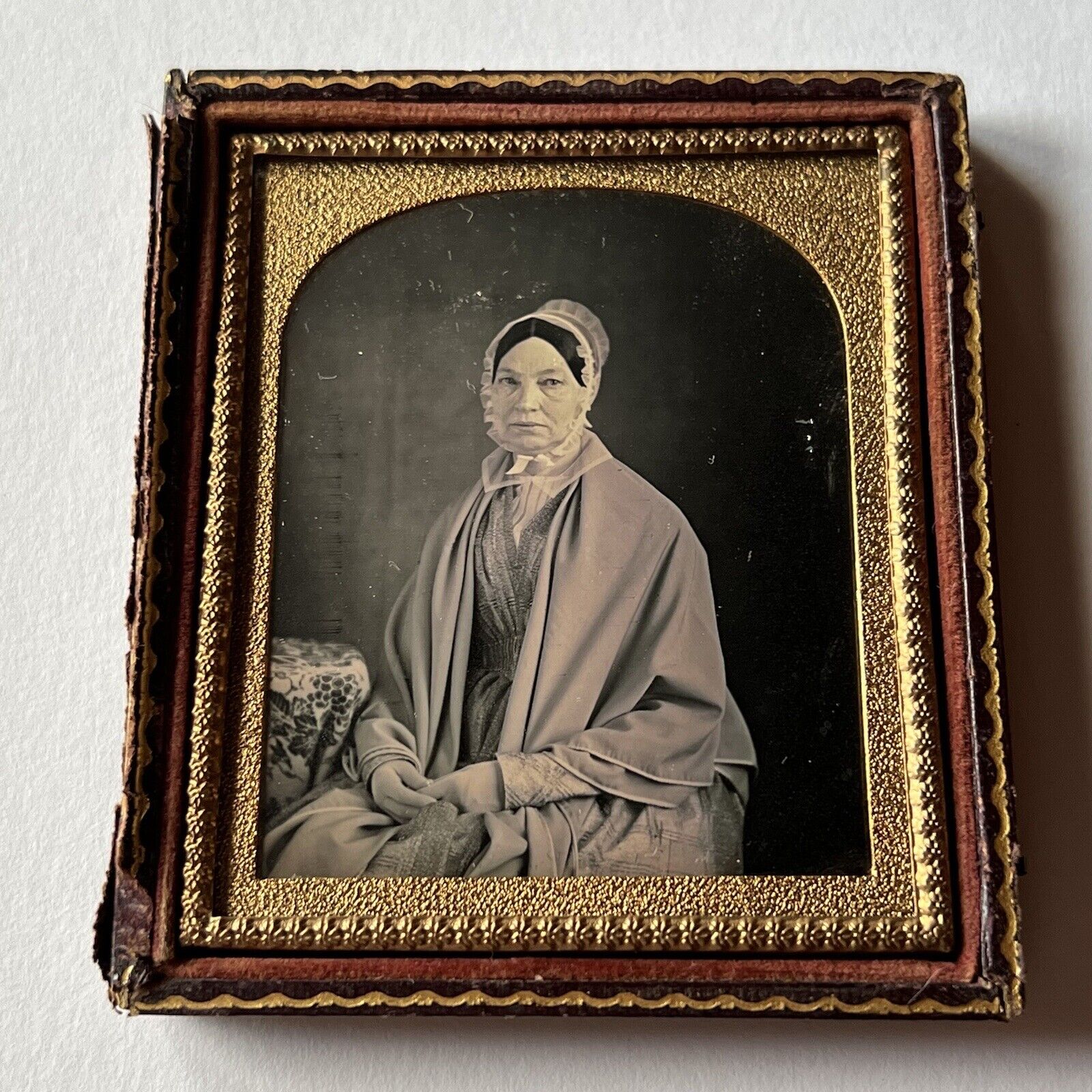 Antique Daguerreotype Photograph Half Case Mature Woman Great Details Bonnet