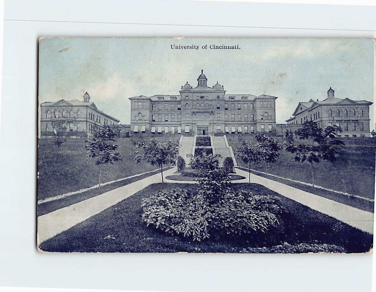 Postcard University of Cincinnati Cincinnati Ohio USA