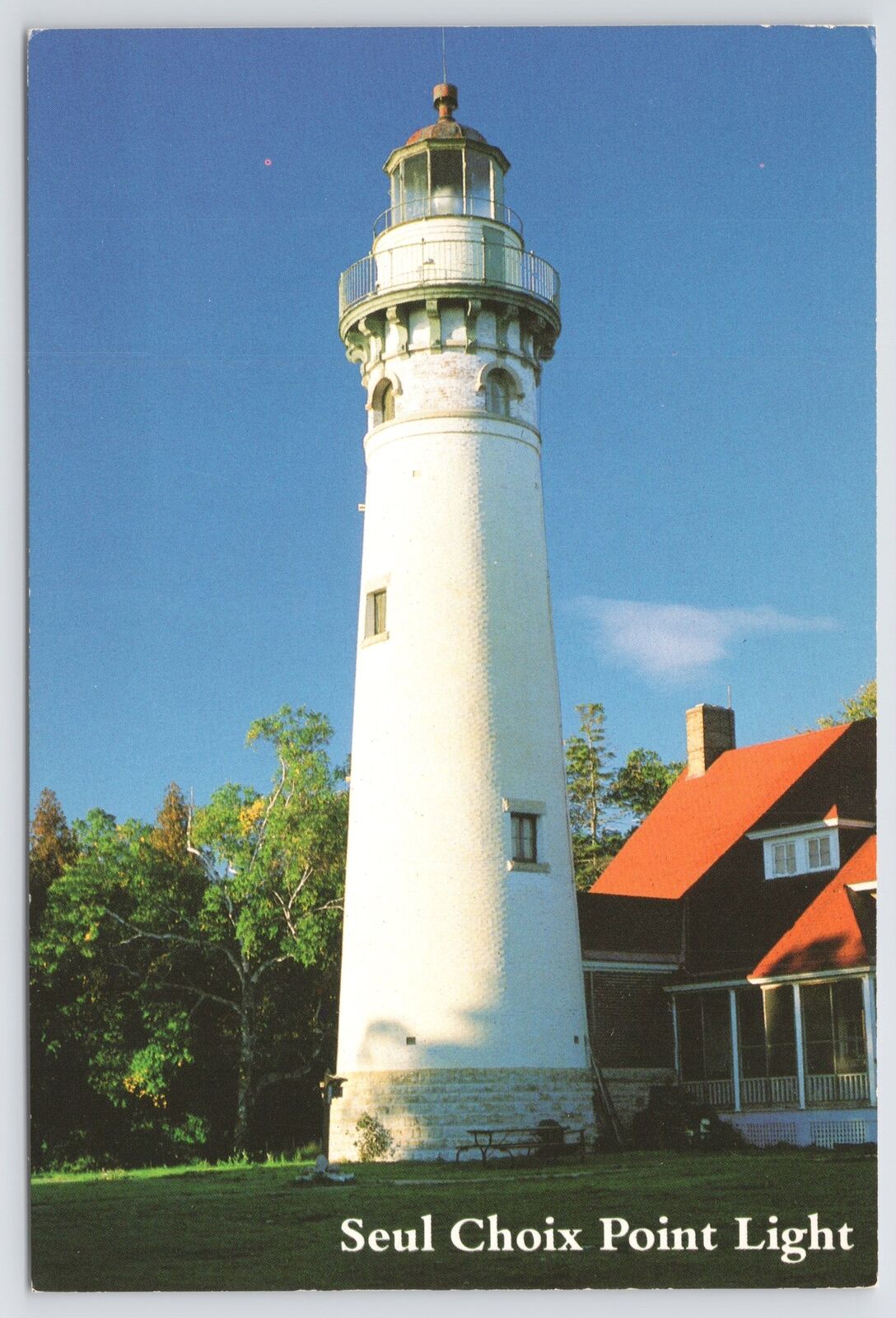 Gulliver-Manistique Michigan~Seul Choix Point Lighthouse~Continental Postcard