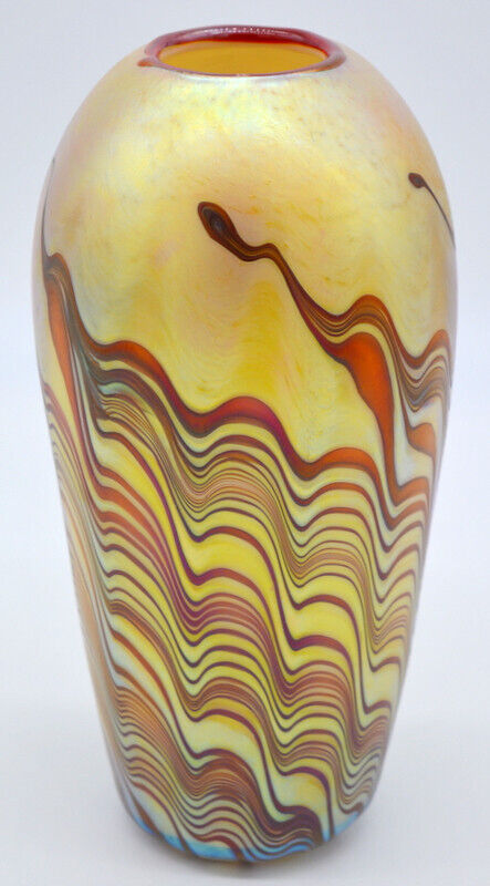 Gold Luster Vase With Red Pulled Feather Design. By Saul Alcaraz. Blown Glass