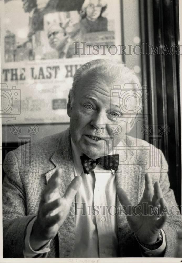 1988 Press Photo Carroll O\'Connor at his restaurant in Beverly Hills, California