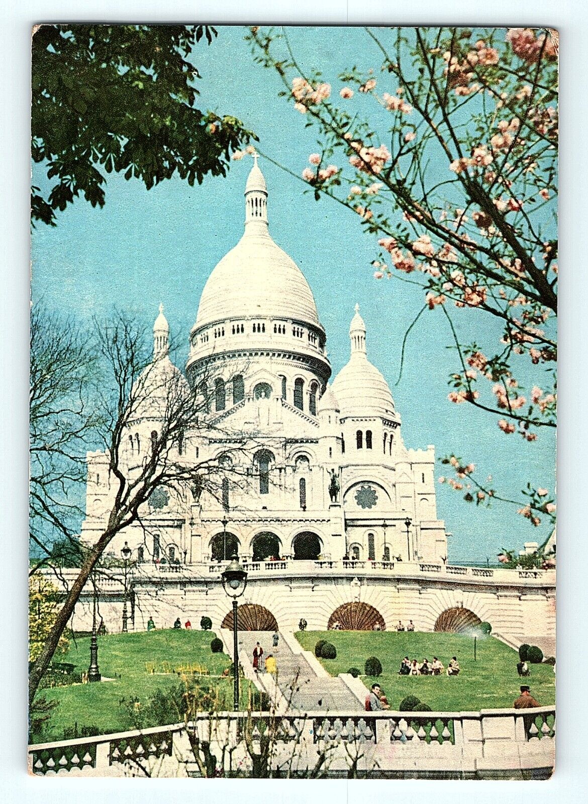 Catholic Church Le Sacre-Coeur The Sacred Heart Paris France Vintage Postcard D3