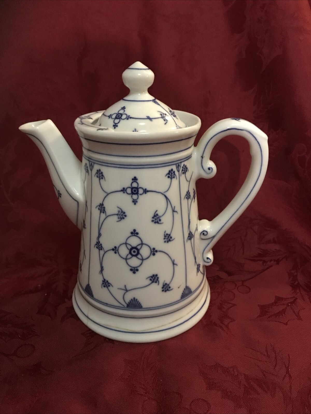 Antique Winterling Strawflower Blue & White German Coffee/Tea Pot 8” Repaired