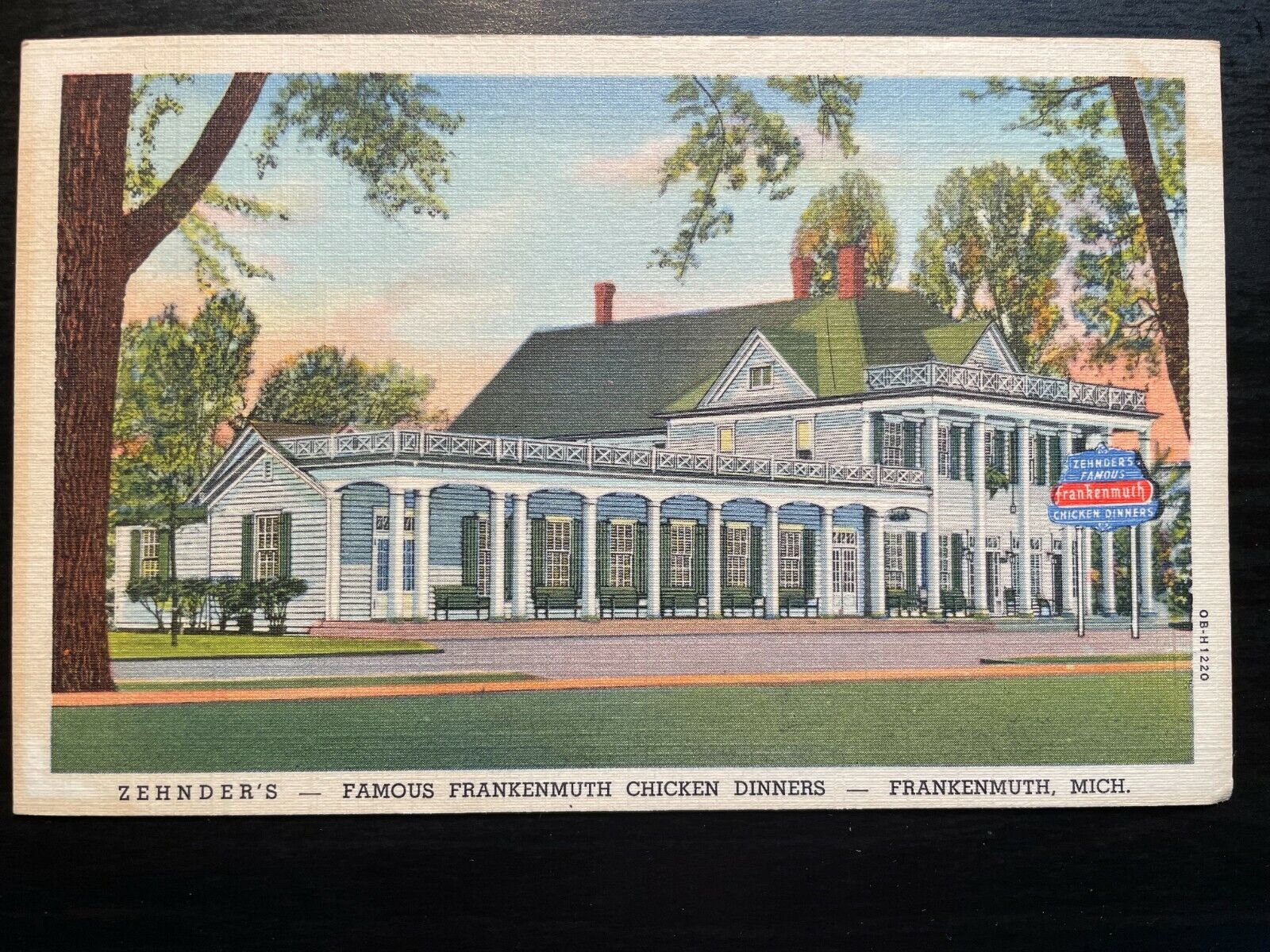 Vintage Postcard 1940 Zehnder's Chicken Dinners, Frankenmuth, Michigan (MI)