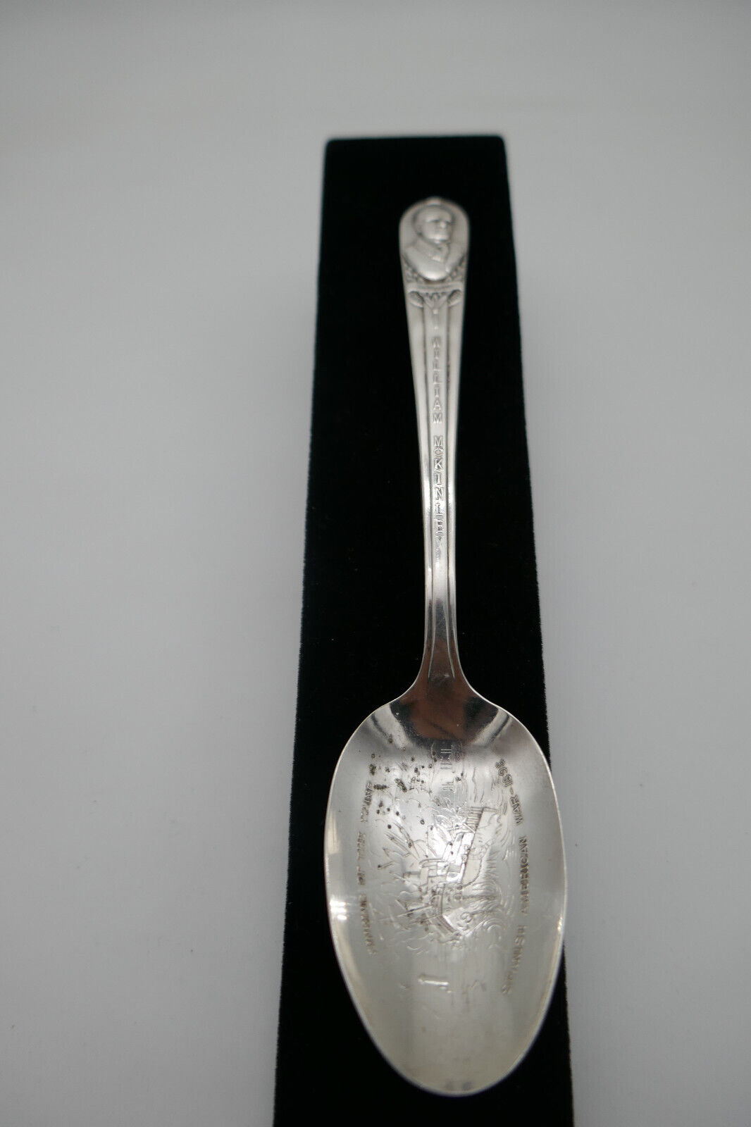 Vintage  Collector Spoon William Mckinle made  by Rogers   NICE