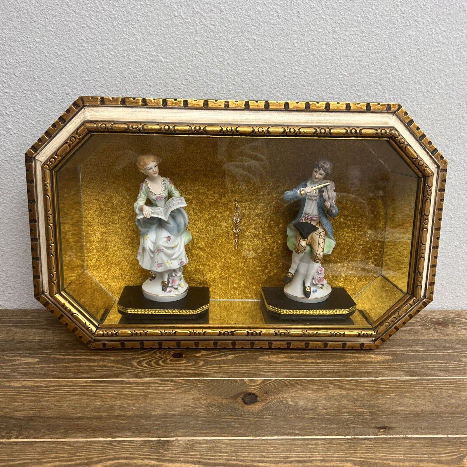 Rare Vintage Gild ROMM French Baroque Ornate Frame Diorama w/ Ceramic Figurines
