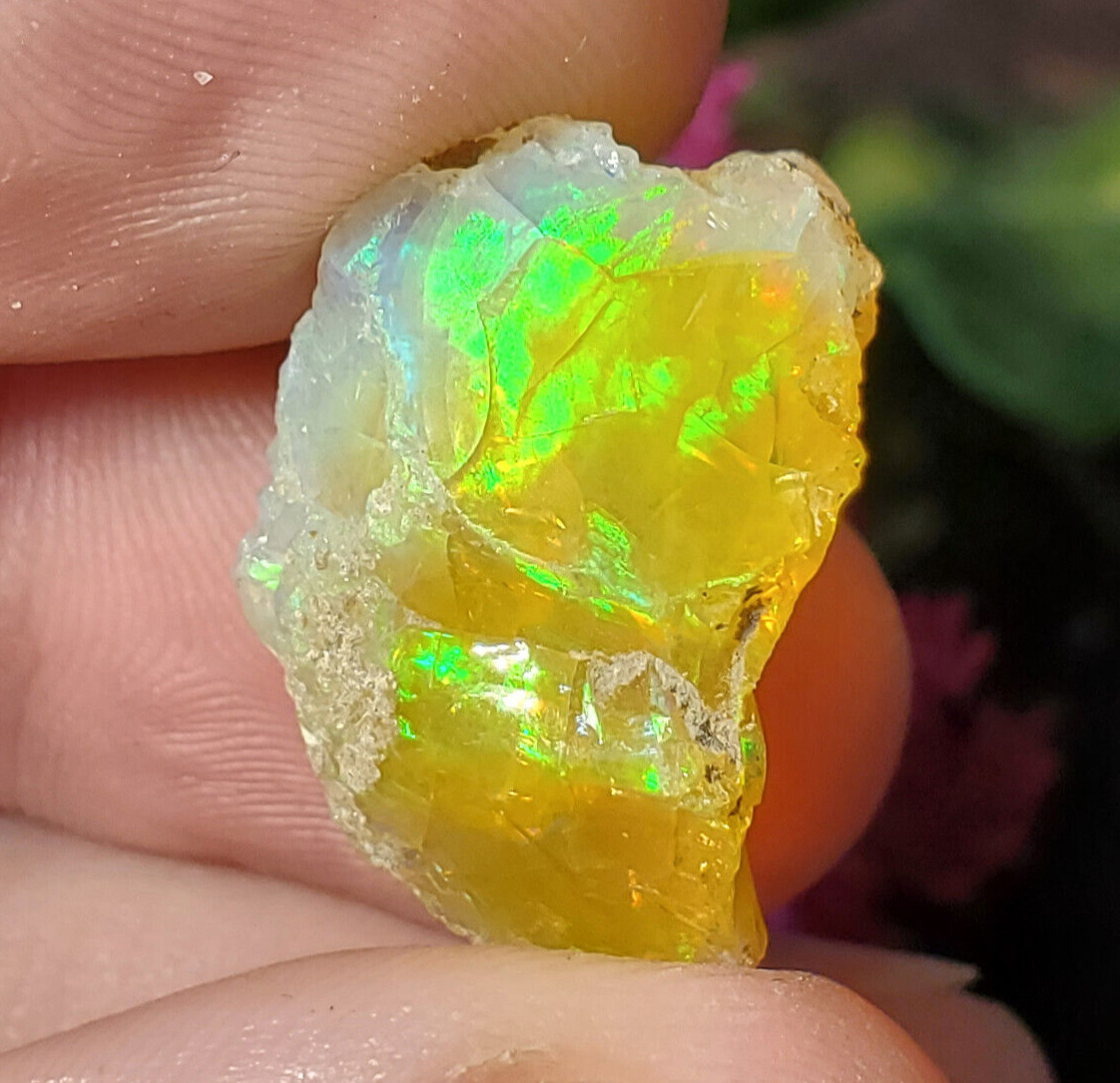 18ct Natural Rough AAA Opal Crystal from Ethiopia, Top Quality Color Play