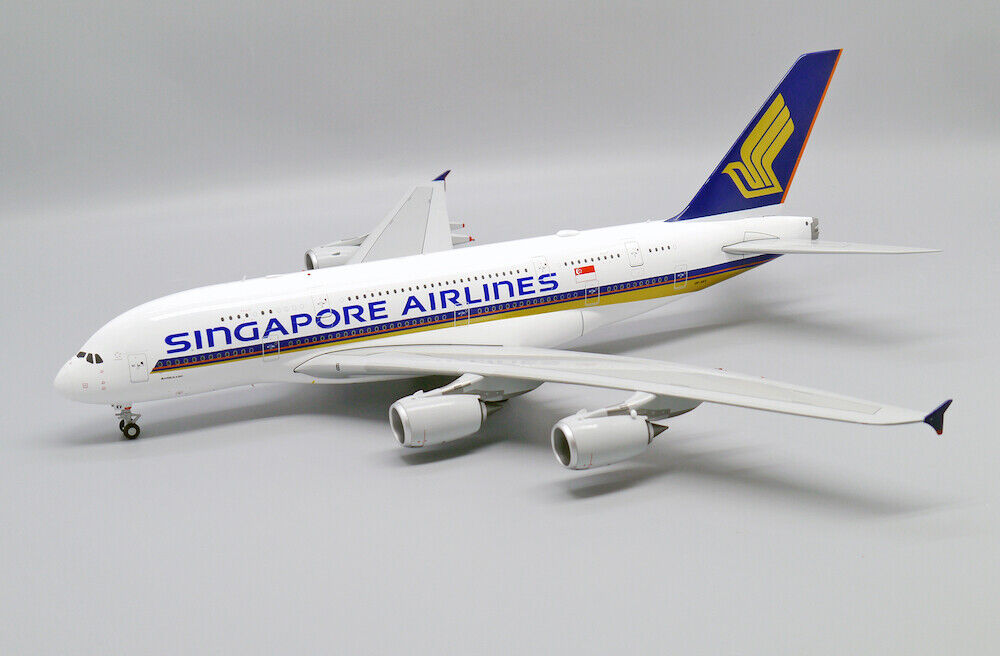 JC Wings EW2388009 Singapore Airlines Airbus A380-800 9V-SKV Diecast 1/200 Model