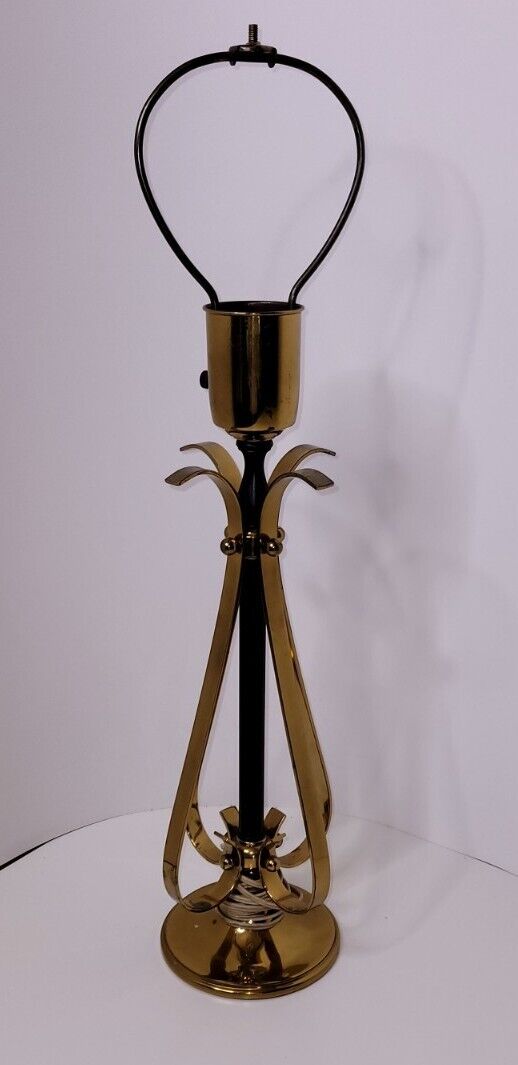 Mid-Century Hollywood Regency Pineapple Brass Table Lamp