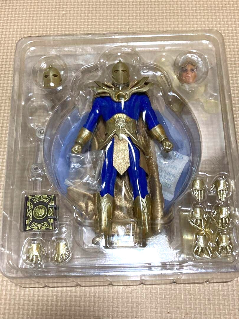 Mezco ONE:12 DC Doctor Fate 1/12 Action Figure w/Box