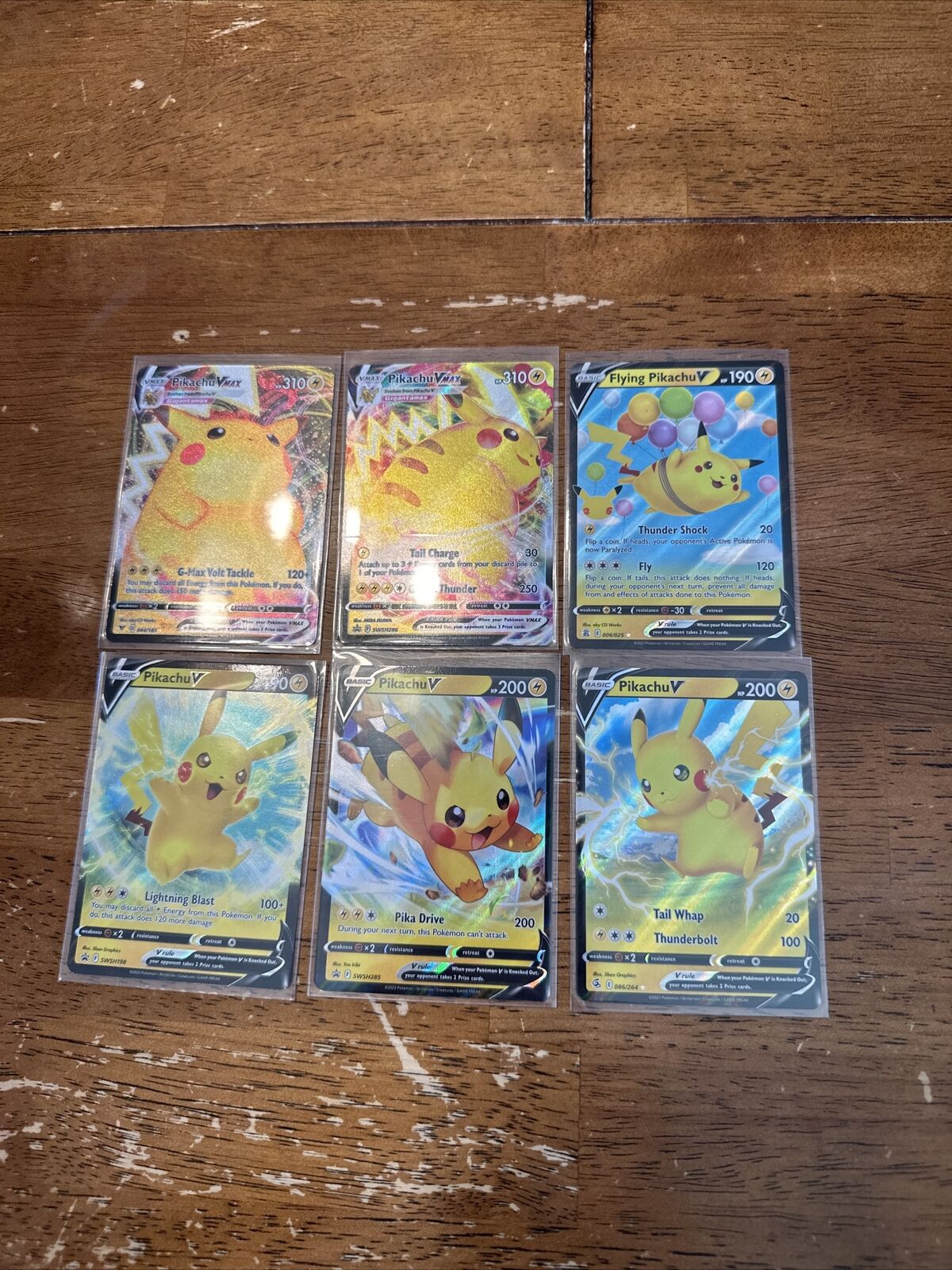 Lot of 6 TCG Pokemon full art pikachu V & VMax cards NM