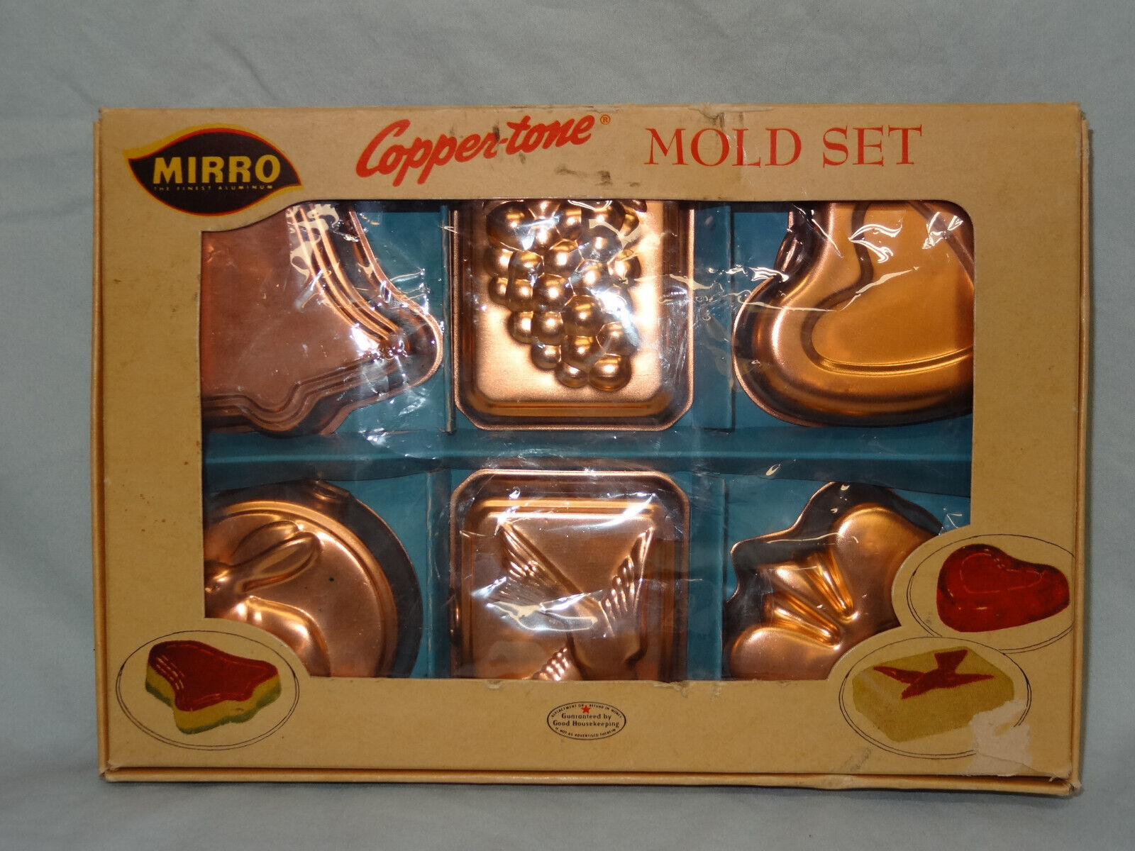 Mirro 6 Mini Copper-tone Mold Set,Wall Plaques, USA,Original Display Box,Vintage