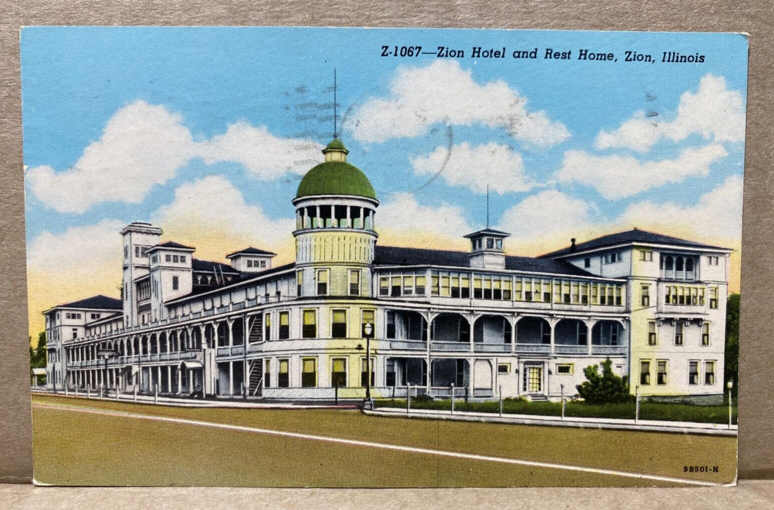 Postcard Zion Hotel and Rest Home Zion Illinois c1952