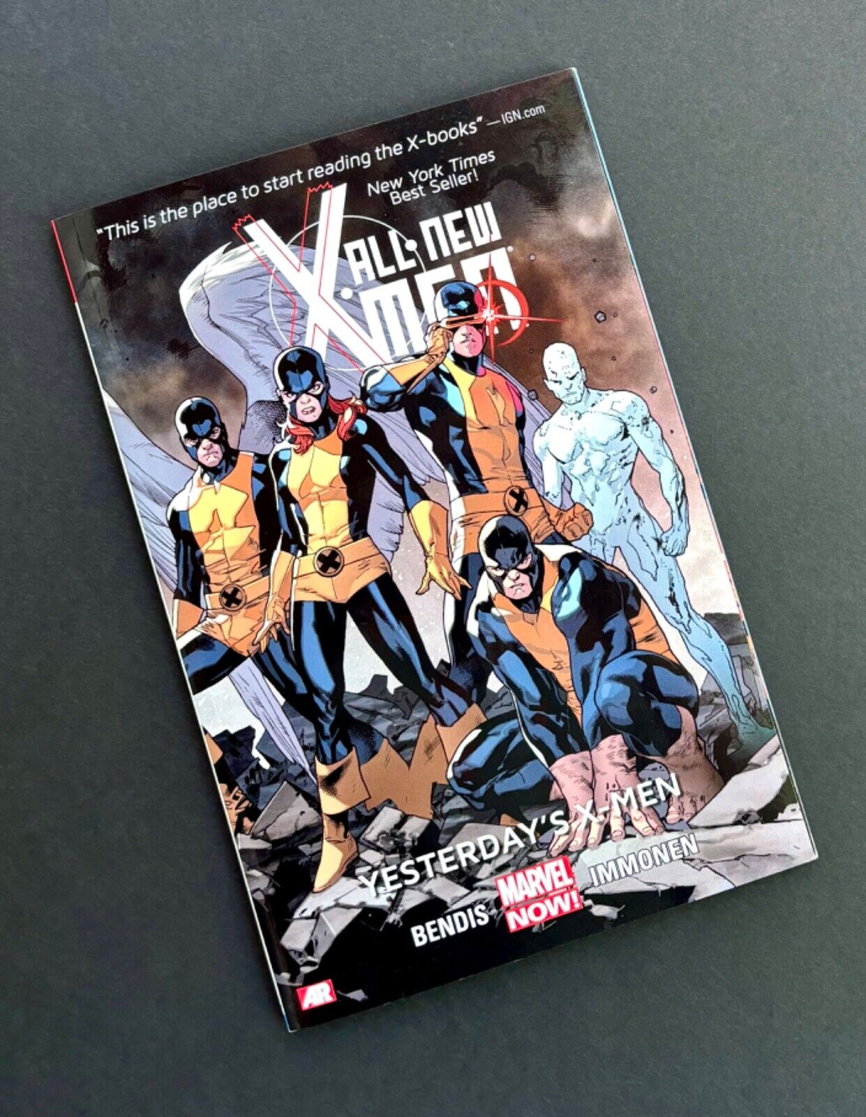 All New X-Men Vol. 1, Yesterday\'s X-Men - TPB - by Bendis (Marvel Comics 2013)