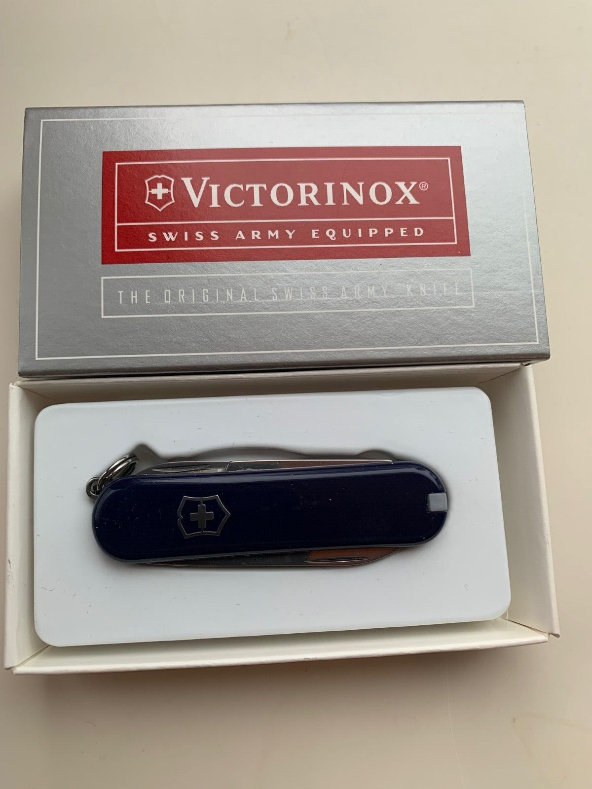 Swiss Army Victorinox Signature II knife, Sapphire Blue handles, 54105 BRAND NEW