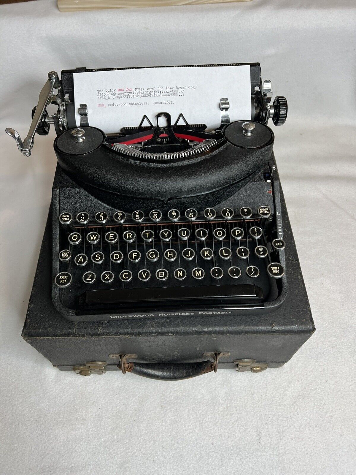 Vintage Beautiful 1939 Underwood Noiseless Portable Typewriter W/Case V/Nice