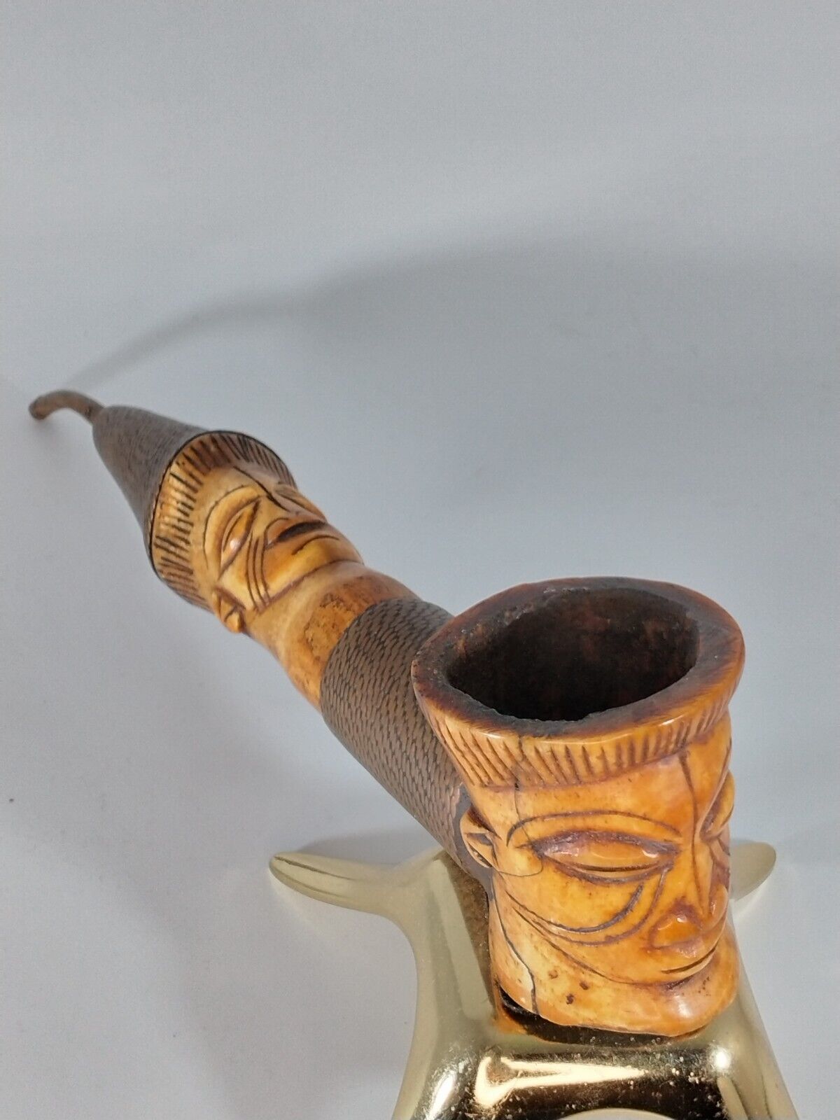 ANTIQUE CHOKWE PEOPLES CARVED OX AND COPPER CEREMONIAL SMOKING PIPE