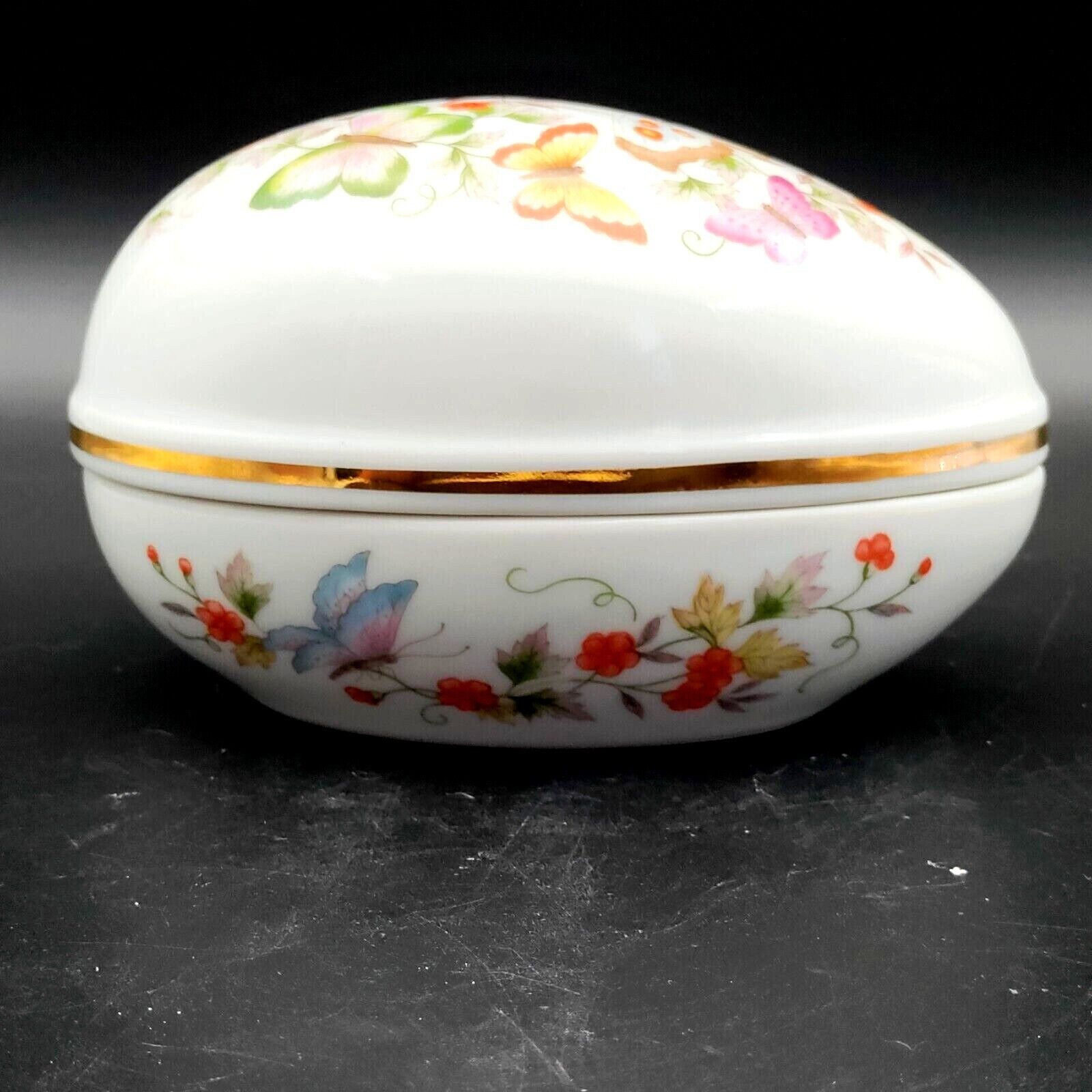 Vintage Avon Porcelain Butterfly Egg Lided Jewelry Trinket Dish 22K Gold Trim 