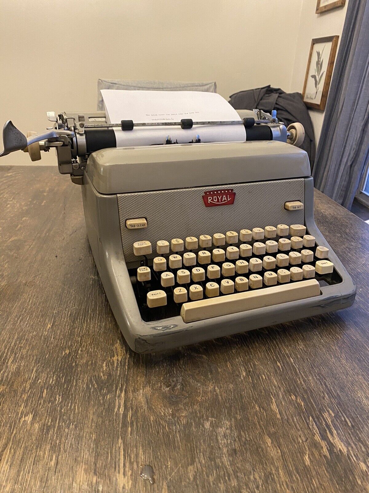 Vintage Royal FP E (Elite) Typewriter Manual 1960s Grey FULLY FUNCTIONAL