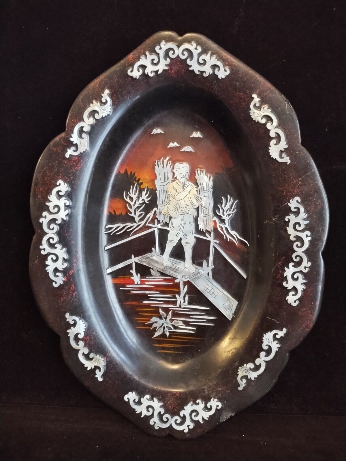 Vintage Mother of Pearl Inlaid Asian Art 12\