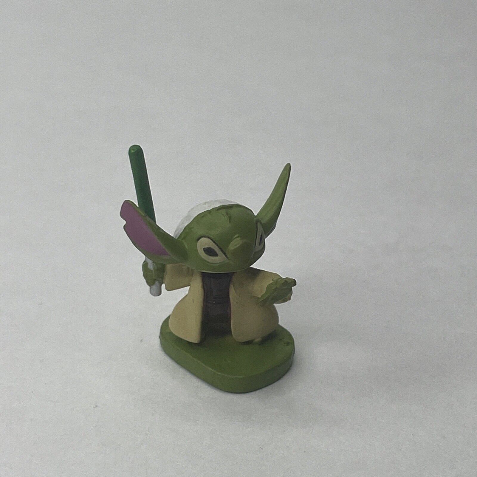 Disney LFL 2011 Star Wars Series 3 Stitch As Yoda Mini Figure 1 Inch Tall #90