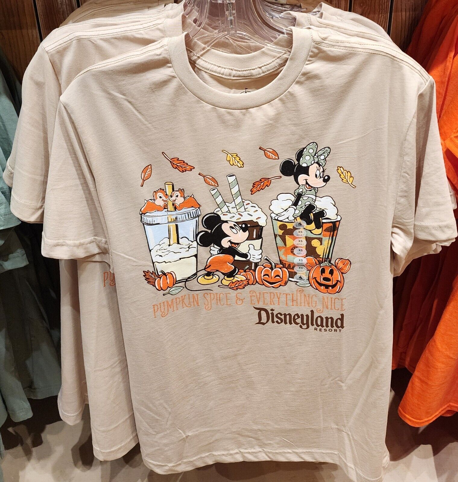Disney Parks Disneyland Mickey & Minnie Snacks Halloween LARGE T-Shirt NEW 2024