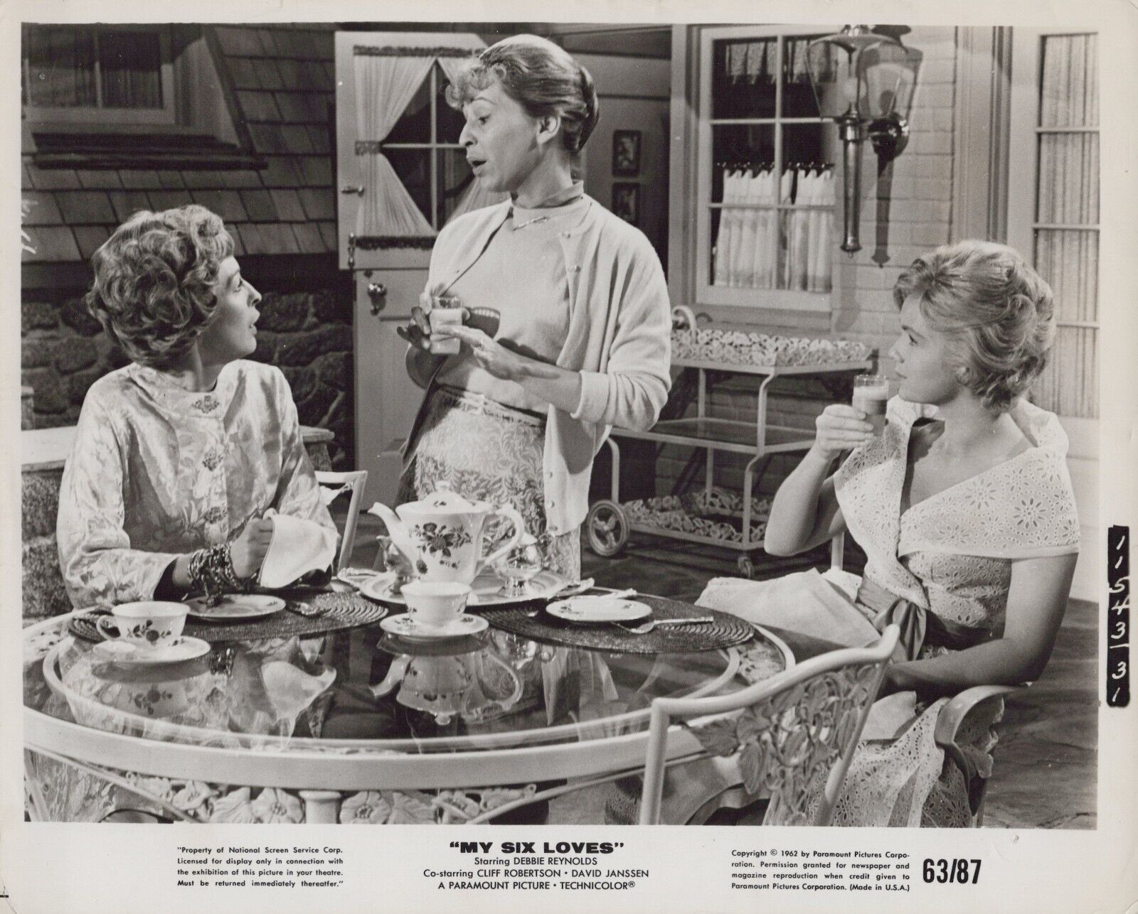 Debbie Reynolds + Eileen Heckart in  My Six Loves (1963) 🎬⭐ Vintage Photo K 186