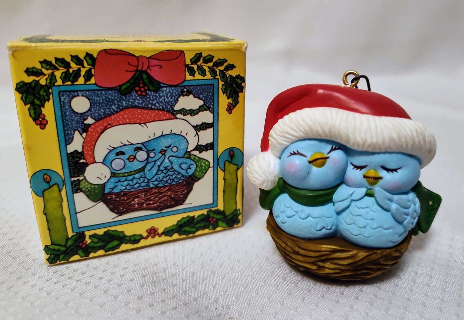 Vintage 1982 Avon Keepsake Christmas Ornament*Sweetheart Birds Nestled Together