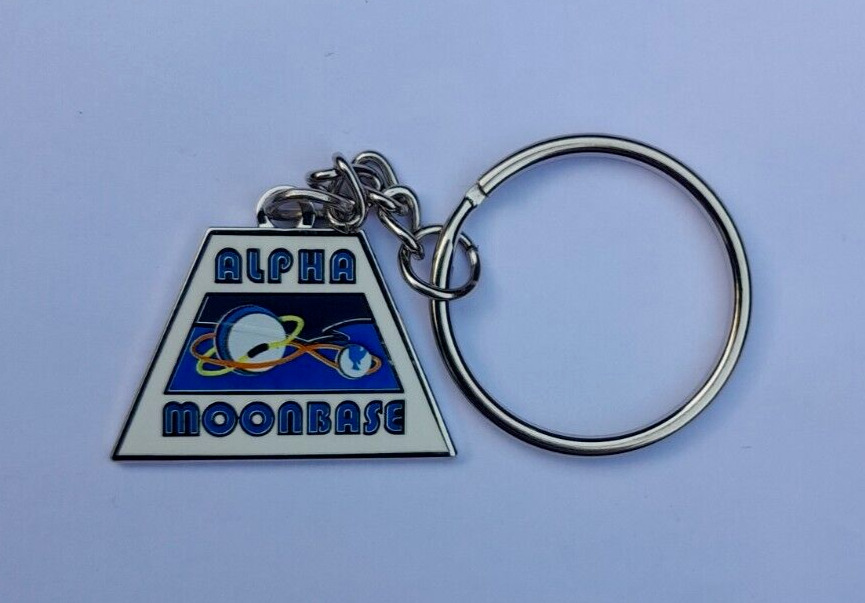 OFFICIAL GERRY ANDERSON SPACE 1999 ALPHA MOONBASE METAL KEYCHAIN KEYRING
