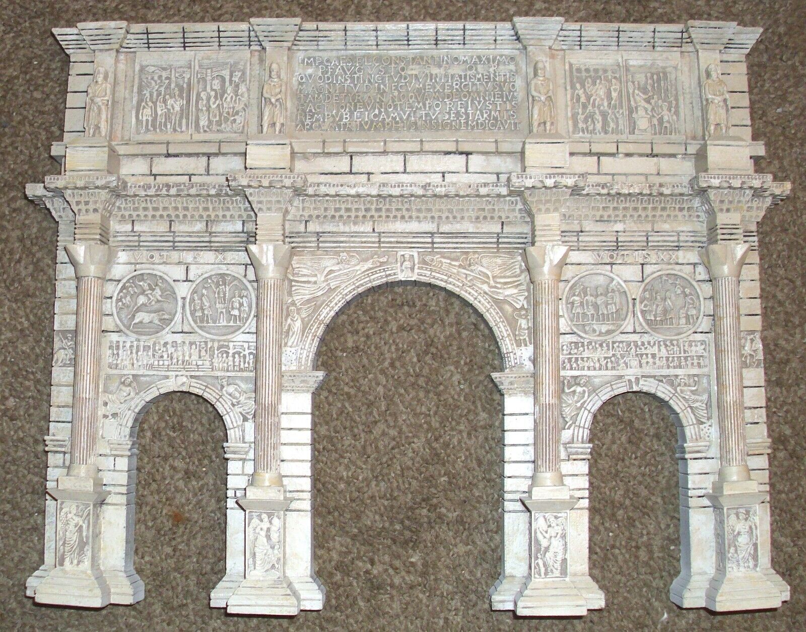 1960's ARC de TRIOMPHE RESIN MOLDED MODEL by KING & COUNTRY SPOR CLASSICS MUST C