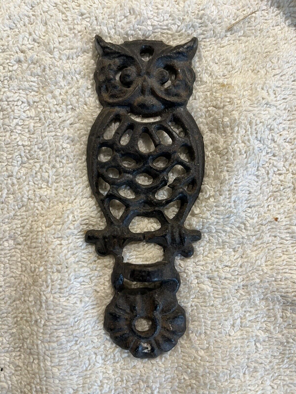 Vintage Cast Iron Owl Wall Hanging-4\