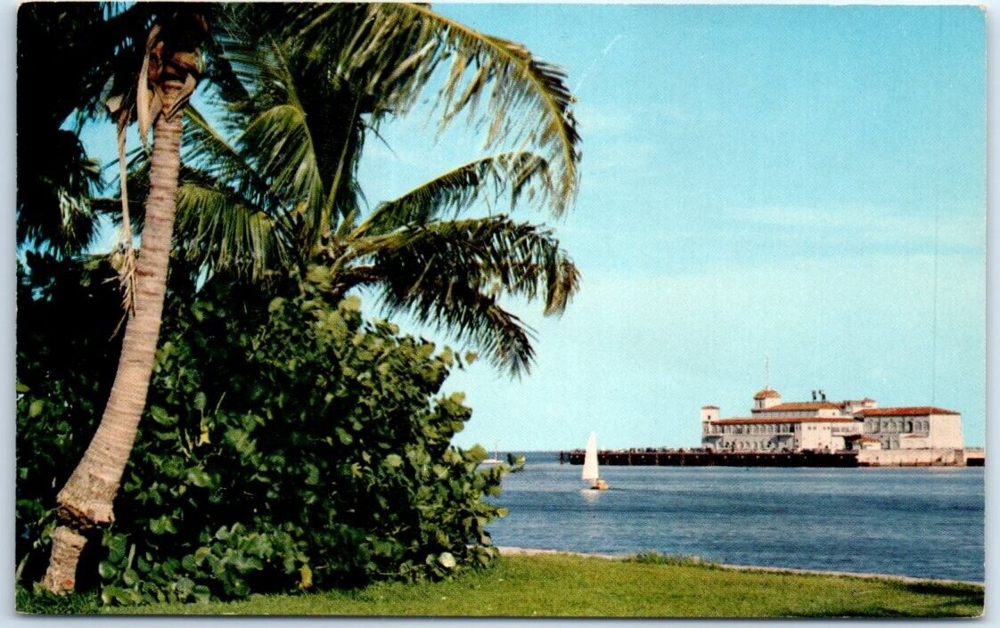 Postcard - Municipal Pier And Casino - St. Petersburg, Florida