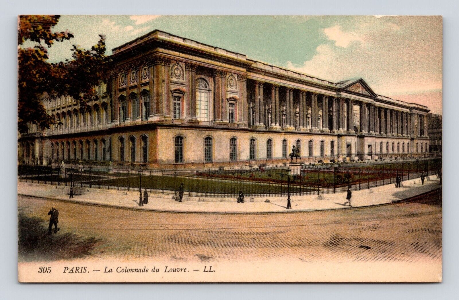 Antique Old Postcard Colonnade of the LOUVRE PARIS FRANCE Dirt Streets 1910