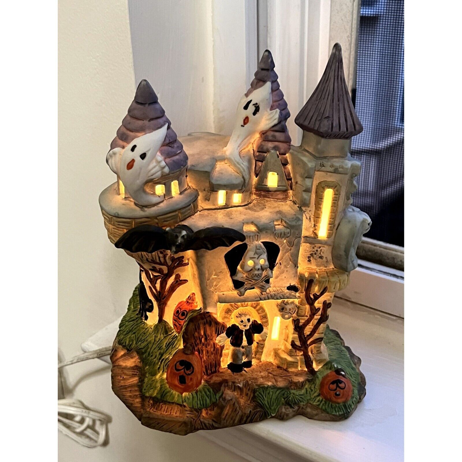 Halloween Prettigue Inc Vintage 1994 Lighted Ceramic Haunted House - TESTED