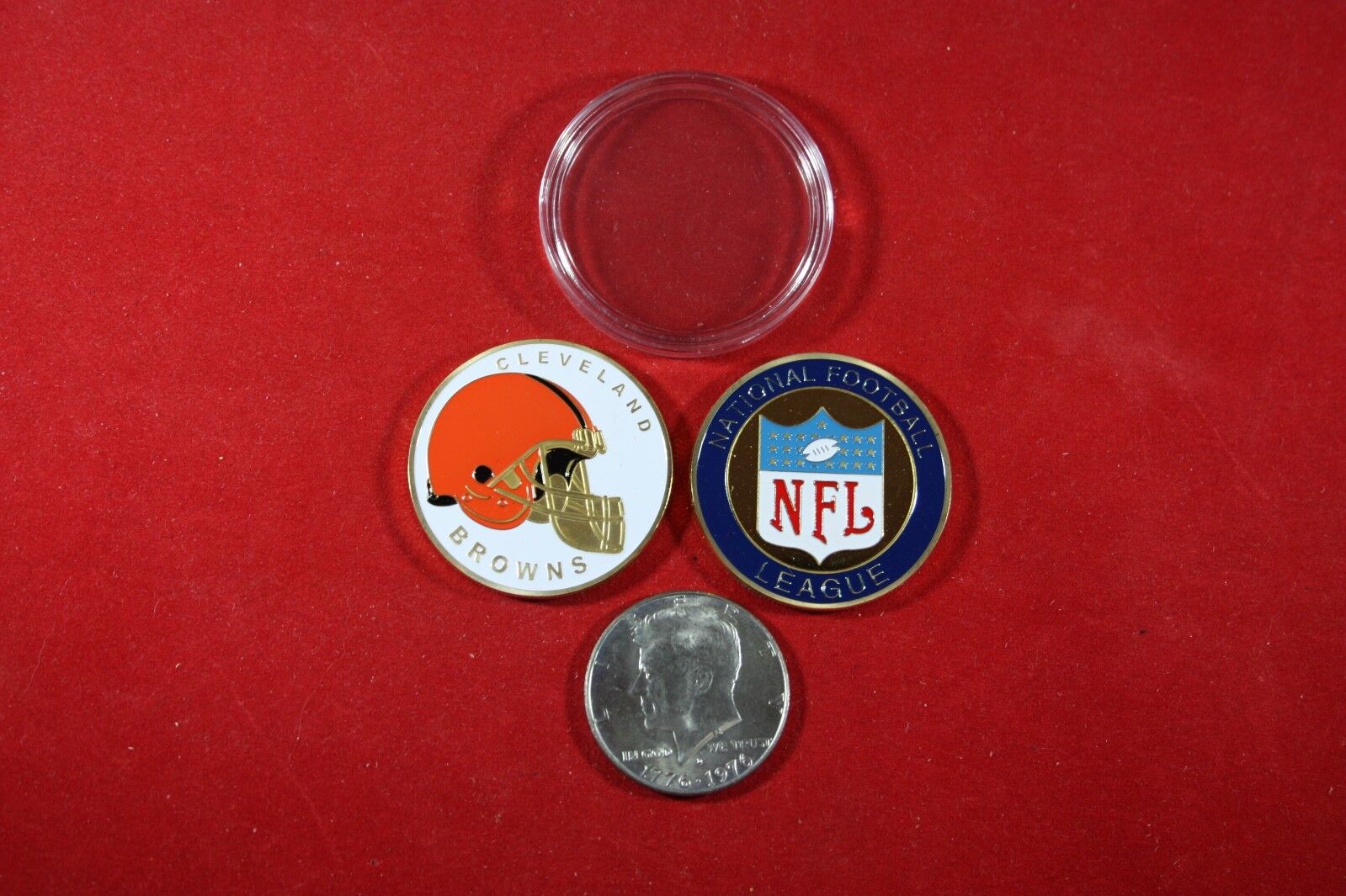 NFL Football Team Coin: Cleveland BROWNS w/ Hard Case Poker Card Protector