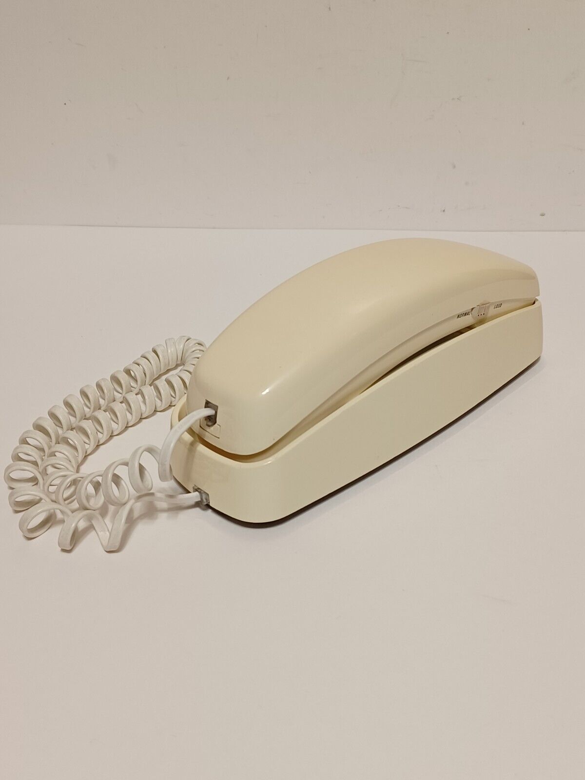 Vintage AT&T Trimline 230 Touchtone Dial Wall or Desk Use Telephone
