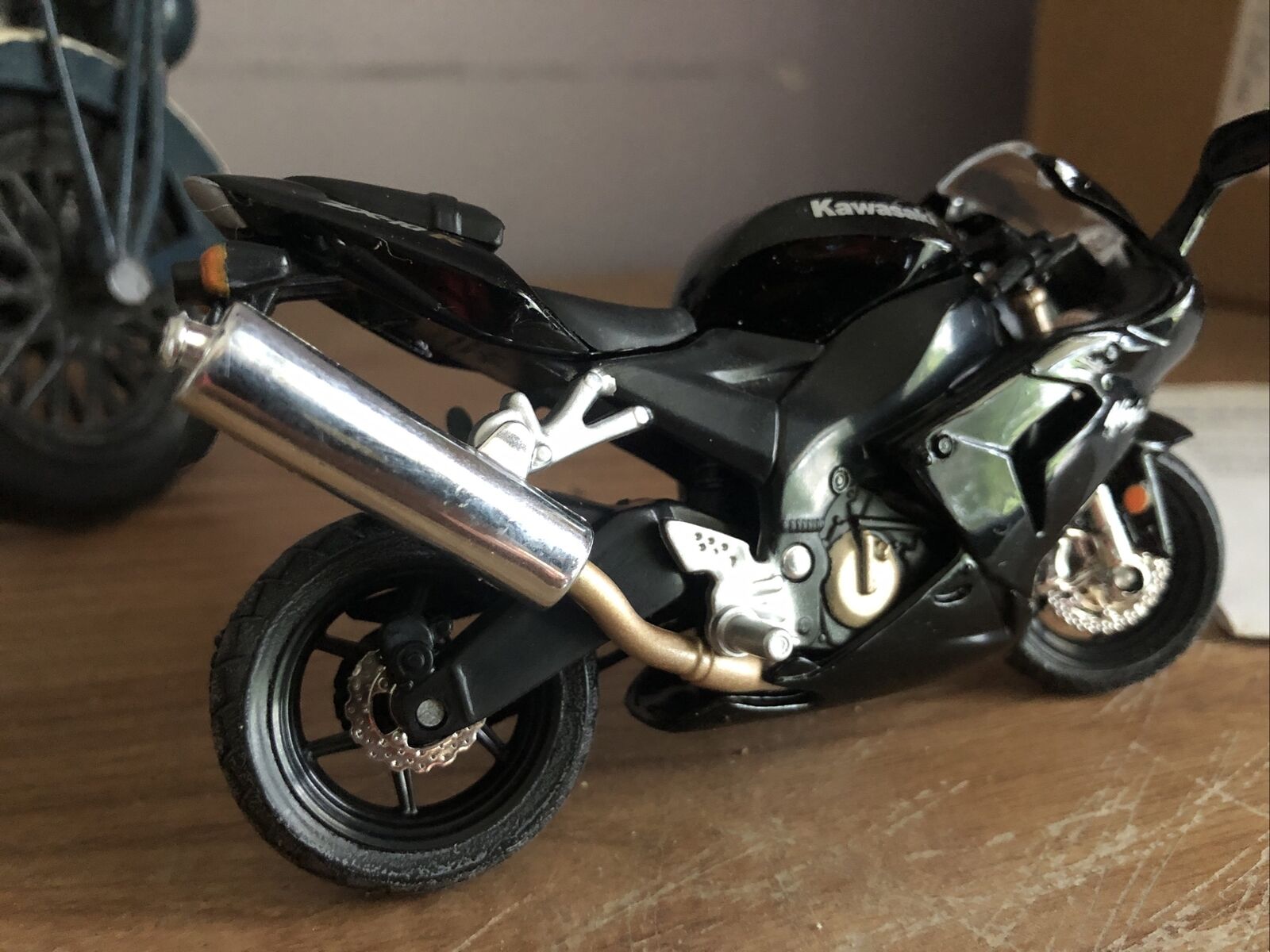 MAISTO 1:18 KAWASAKI Ninja ZX-10R MOTORCYCLE Bike Model collection Toy Gift