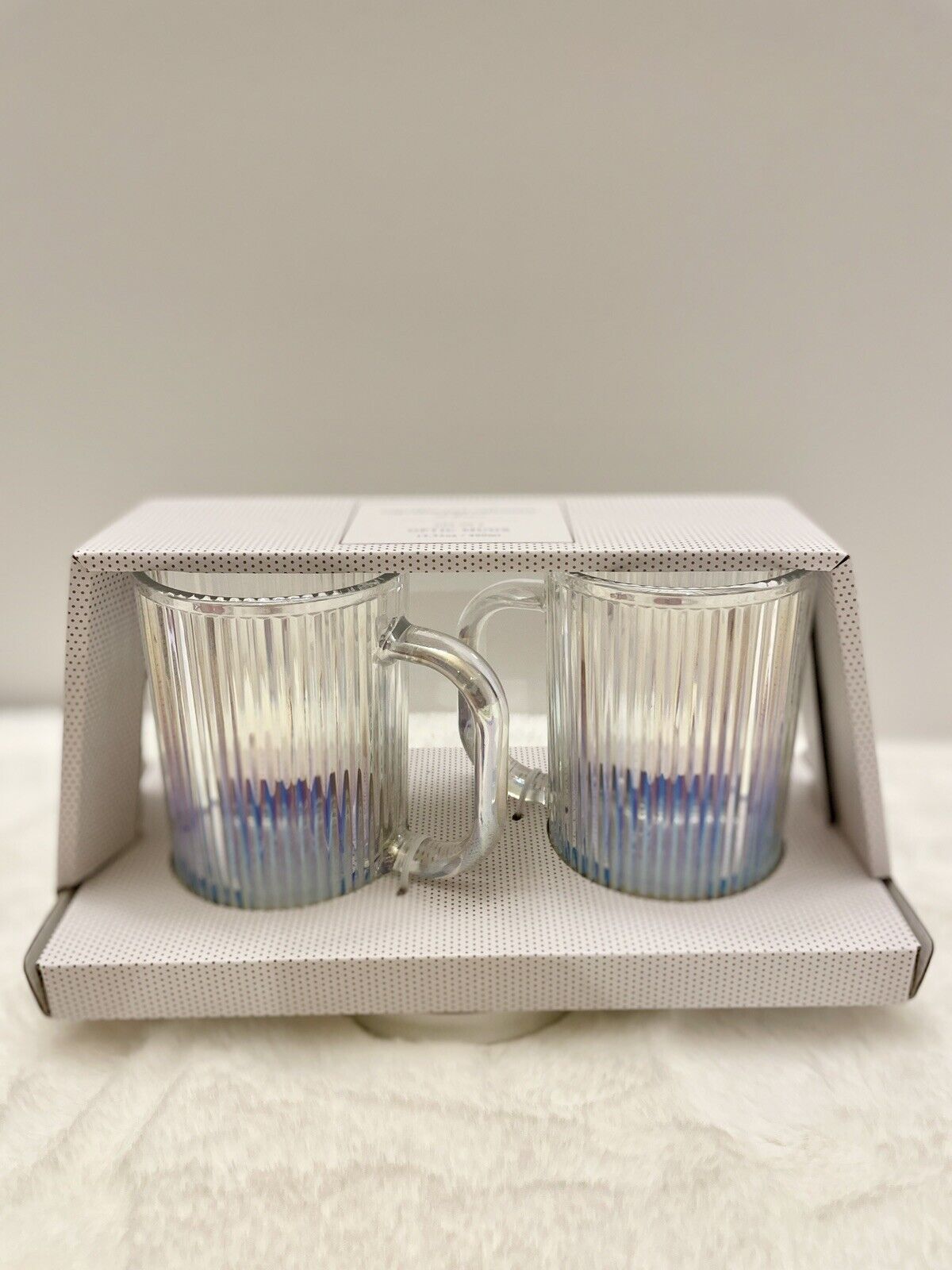 Cupcakes and Cashmere Set of 2 Irridescent Optic Mugs New