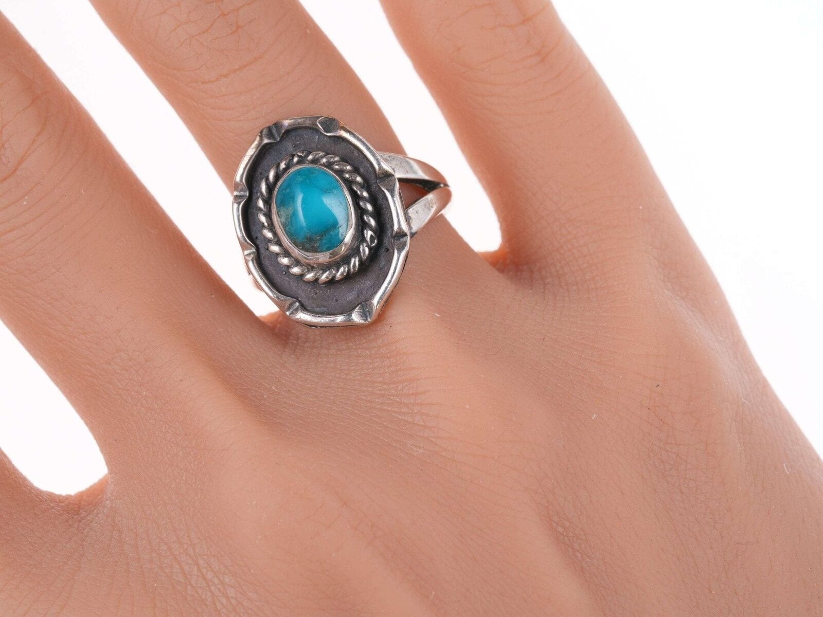 sz7.75 c1950\'s Navajo sterling and turquoise ring
