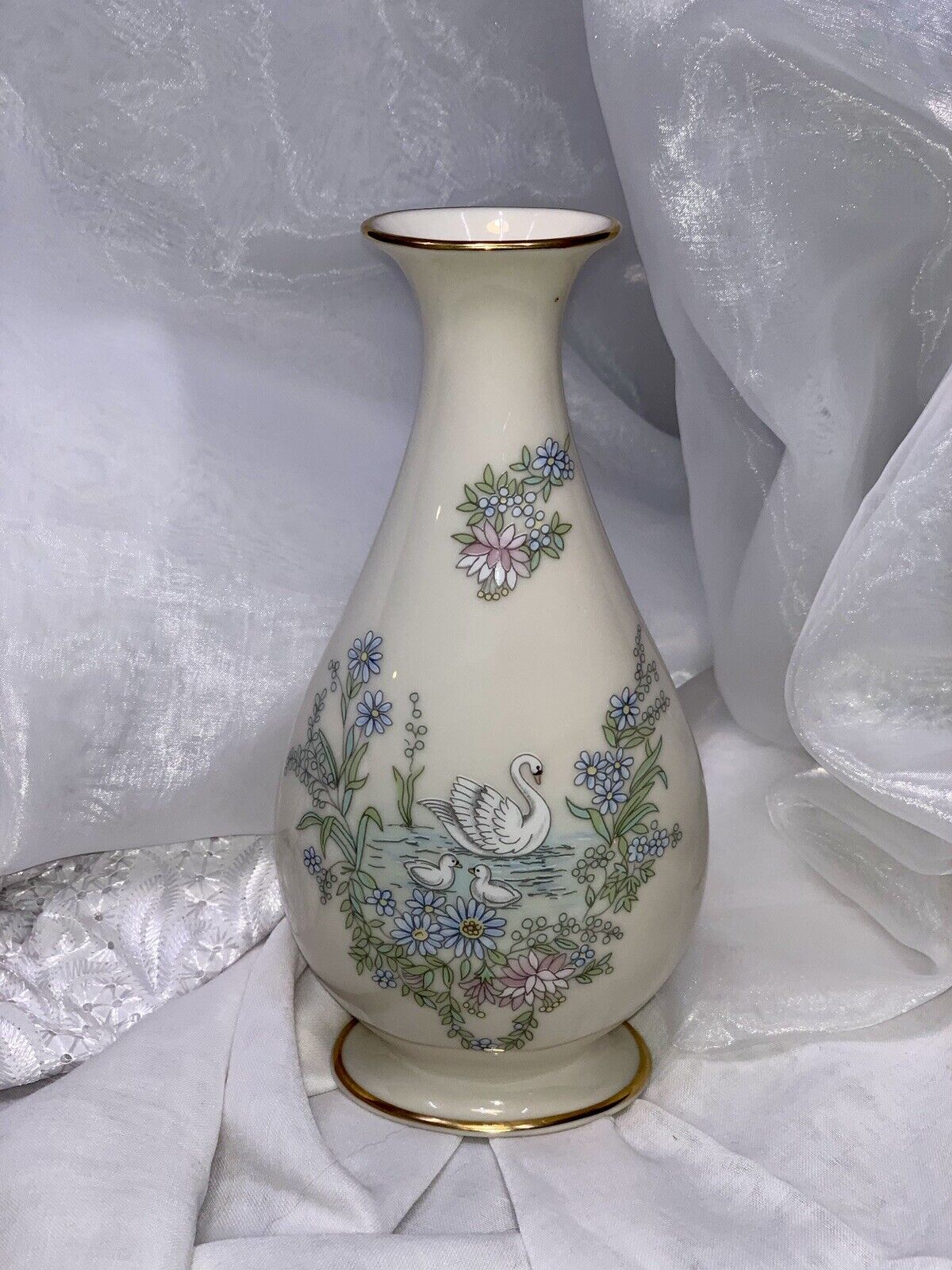 Vintage Limited Edition 1983 Lenox Mother's Day Porcelain Bud Vase Swan Gold Rim