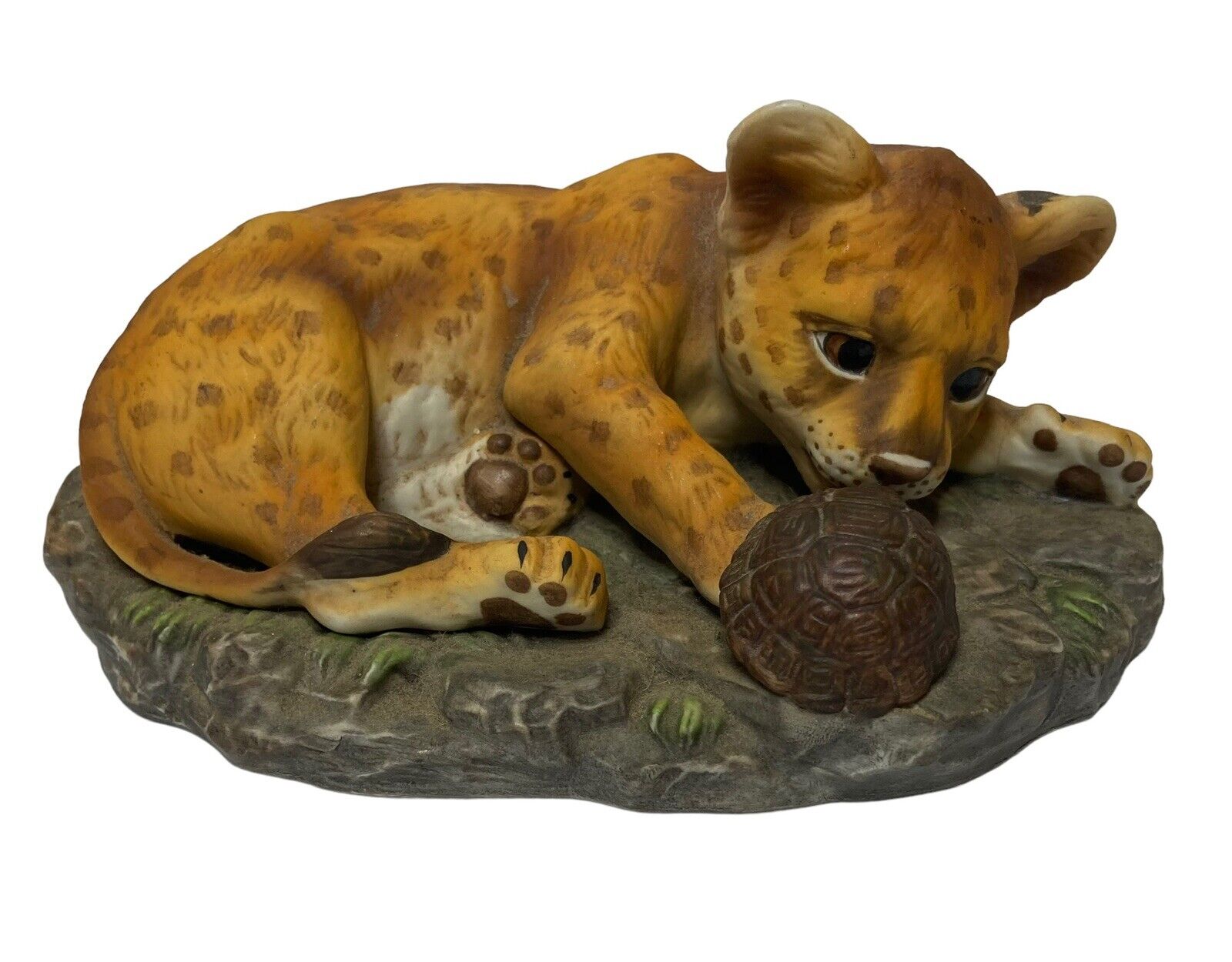 HOMCO Masterpiece Porcelain Leopard And Turtle Figurine Decor VTG 1985 (FLAW)