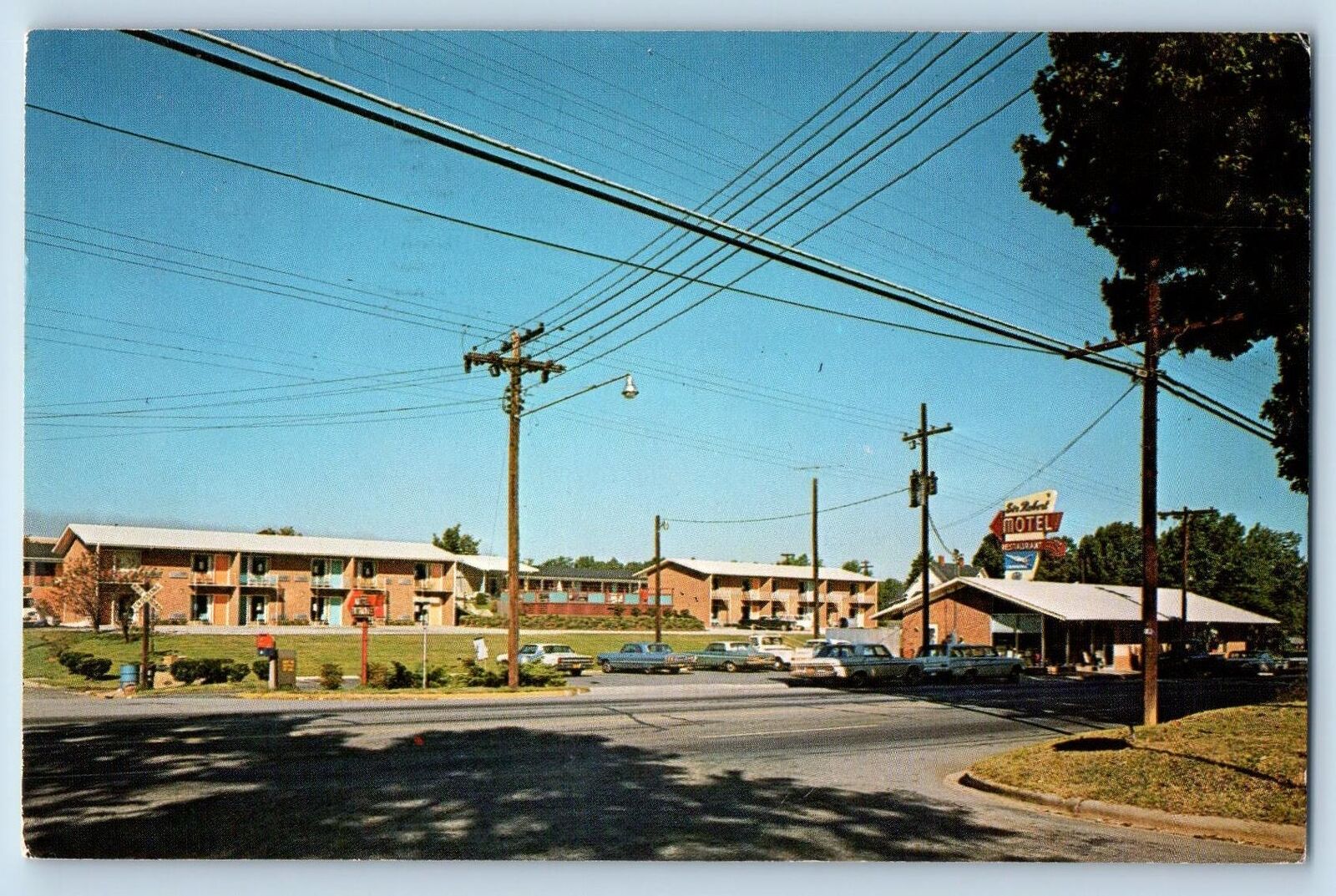 1965 Sir Robert Motel & Restaurant Classic Cars Asheboro North Carolina Postcard