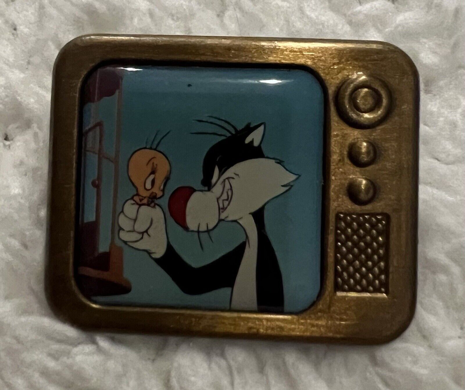 New Vintage 1998 Sylvester & Tweety Tv Lapel Pin