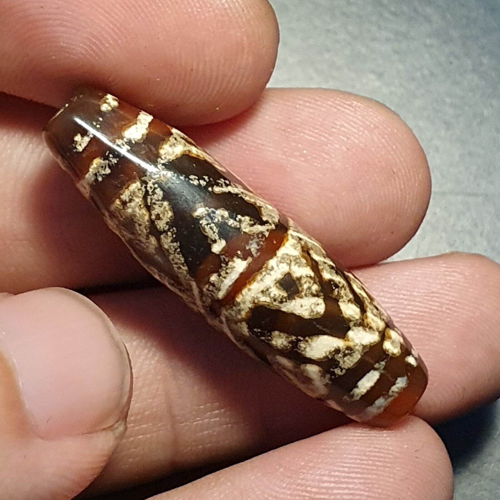 AA Rare Pattern HIMALAYAN Nepalese Tibetan South East Asian Etched Agate bead