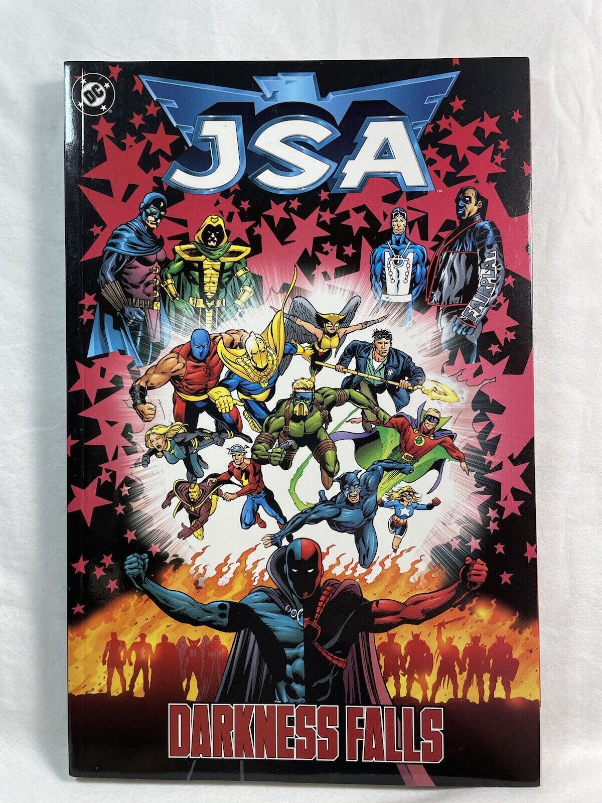 JSA: DARKNESS FALLS - DC TPB (Justice Society Dr. Fate) 1st Print 2002 - NEW